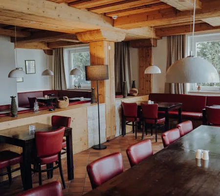 13 - 02_RESTAURANT_FOTOKARUSSELLMELANIE_RAMONA_HIN